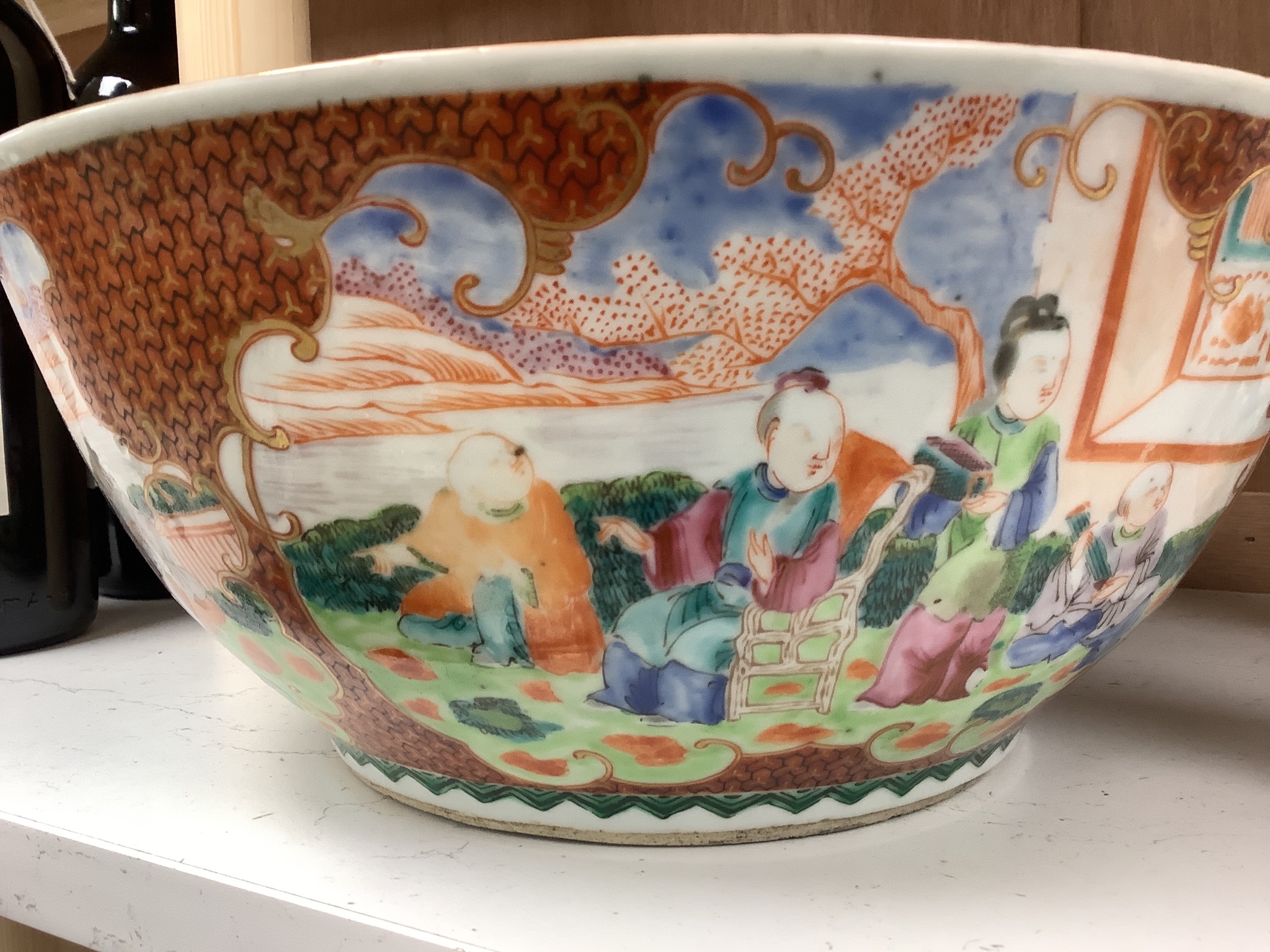 An 18th century Chinese famille rose punch bowl 30cm